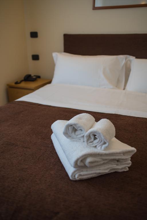กอร์เวตโต เรสิเดนเซ ปอร์โต ดิ มาเร Aparthotel มิลาน ภายนอก รูปภาพ